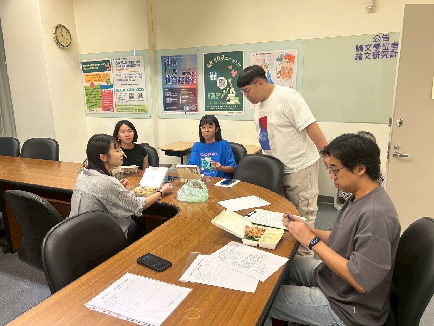LINE_ALBUM_1141017第二次返校座談_251022_62